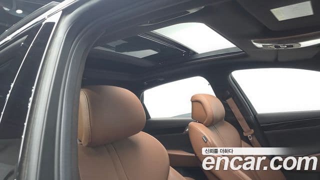 Genesis G80 2021 — Photo 1/30