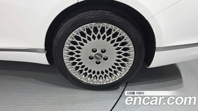 Genesis G80 2021 — Photo 17/30