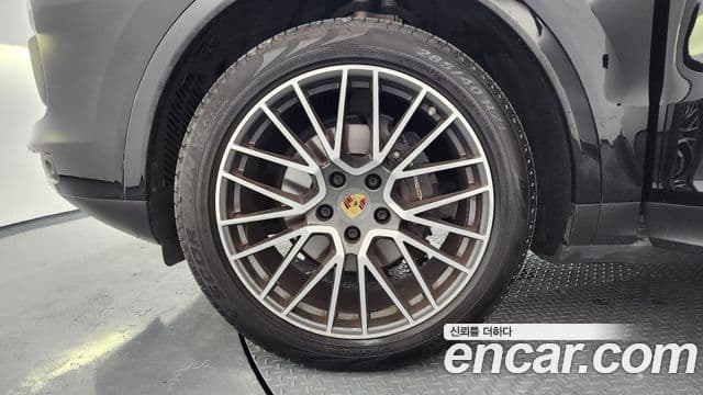Porsche Cayenne 2019 — Şəkil 5/20
