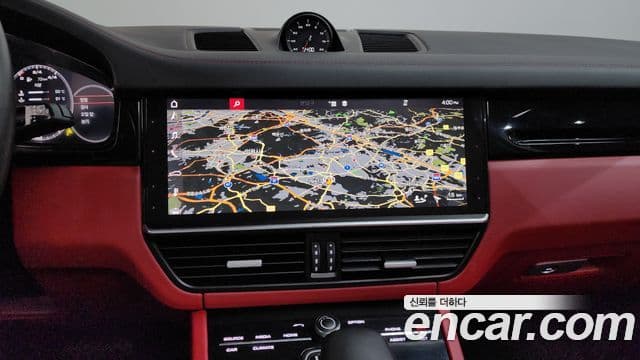 Porsche Cayenne 2019 — Şəkil 13/20