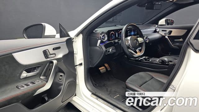 Mercedes-Benz CLA-Class 2020 — Şəkil 10/20