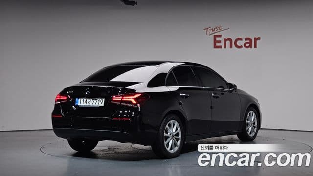 Mercedes-Benz A-Class 2020 — ფოტო 2/20