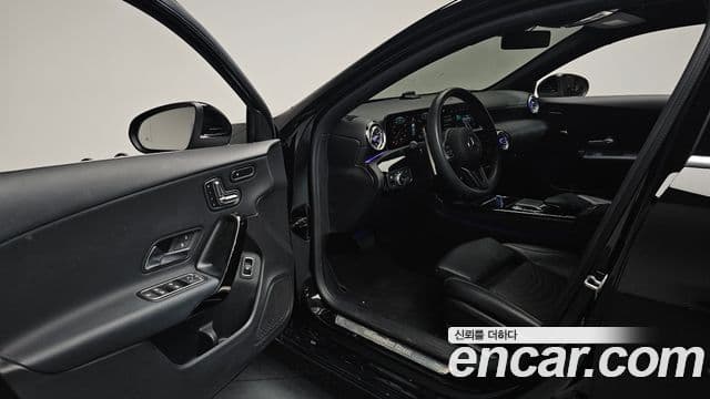 Mercedes-Benz A-Class 2020 — ფოტო 10/20