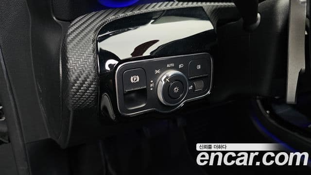 Mercedes-Benz A-Class 2020 — ფოტო 17/20