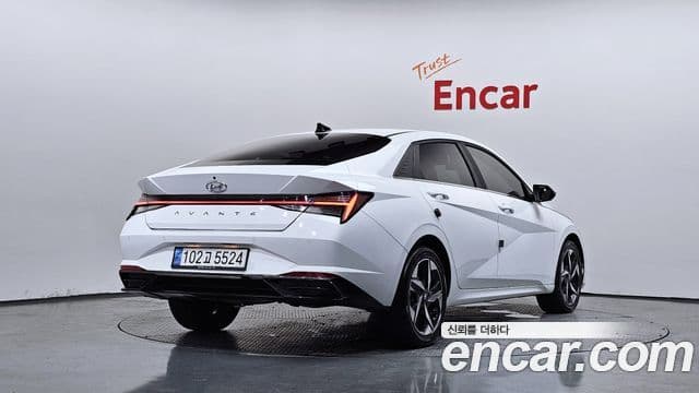 Hyundai Avante 2023 — ფოტო 1/20