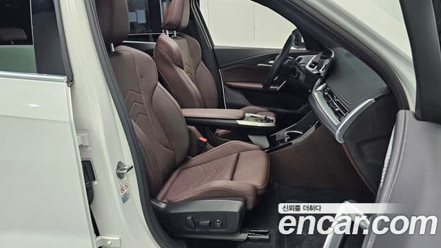 BMW X1 2024 — Photo 9/33