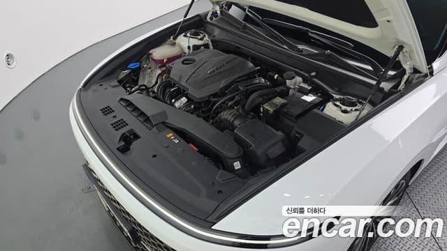 Hyundai Grandeur 2023 — ფოტო 6/20