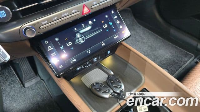 Hyundai Grandeur 2023 — ფოტო 9/20