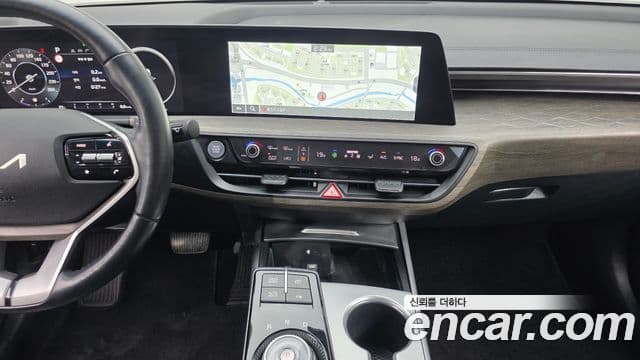 Kia K8 2023 — Şəkil 14/20