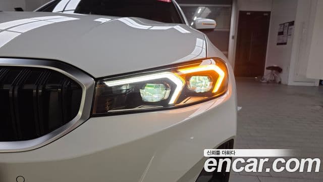 BMW 3 Series 2025 — Photo 20/30