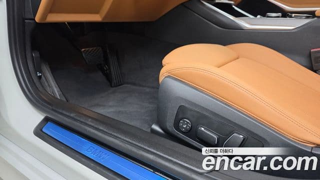 BMW 3 Series 2025 — Photo 17/30