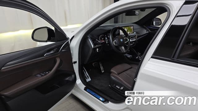 BMW X4 2023 — Şəkil 8/30