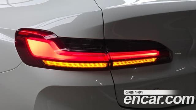 BMW X4 2023 — Şəkil 10/30