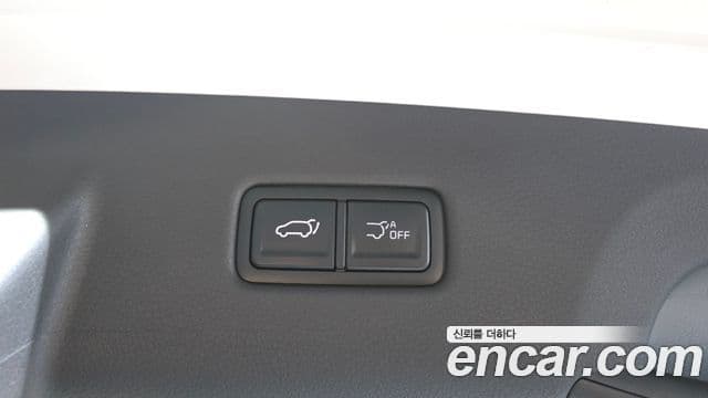 Kia Carnival 2023 — ფოტო 46/46