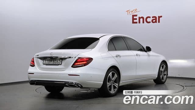 Mercedes-Benz E-Class 2020 — Şəkil 2/20