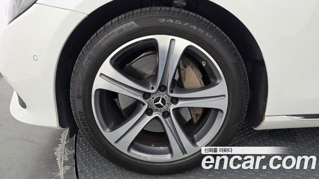 Mercedes-Benz E-Class 2020 — Şəkil 5/20