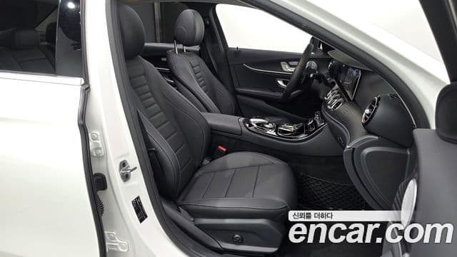 Mercedes-Benz E-Class 2020 — Şəkil 11/20