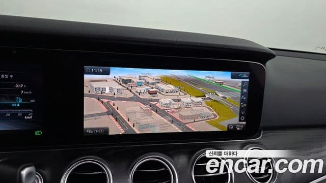Mercedes-Benz E-Class 2020 — Şəkil 14/20