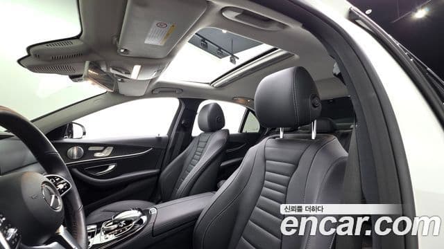 Mercedes-Benz E-Class 2020 — Şəkil 17/20