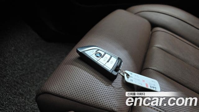 BMW X5 2022 — ფოტო 15/20