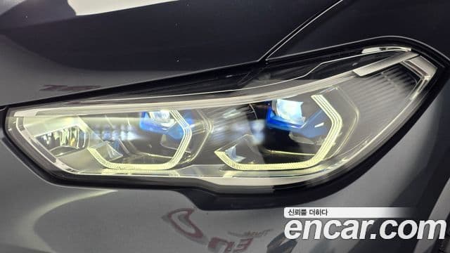 BMW X5 2022 — Photo 19/33