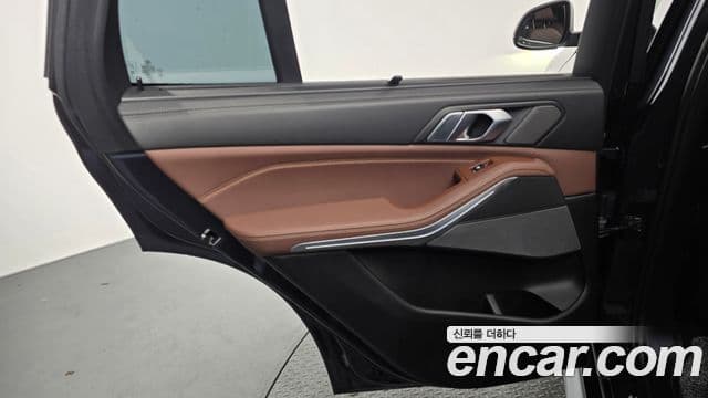 BMW X5 2022 — Photo 26/33