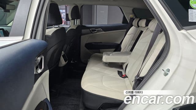 Kia Sportage 2022 — фото 12 из 20