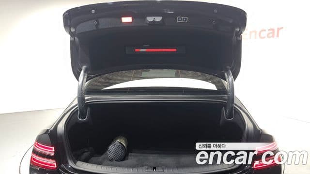 Genesis Electrified G80 2024 — ფოტო 16/20