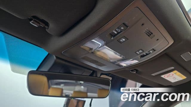 Lexus ES300h 2018 — Şəkil 17/20