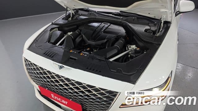 Genesis GV80 2021 — ფოტო 6/20