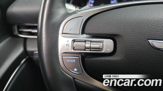 Genesis GV80 2021 — ფოტო 16/20