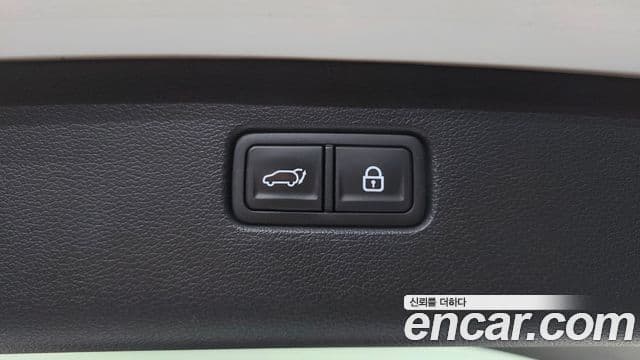 Genesis GV80 2021 — ფოტო 19/20