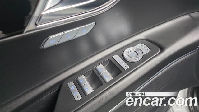 Genesis GV80 2021 — Photo 15/41