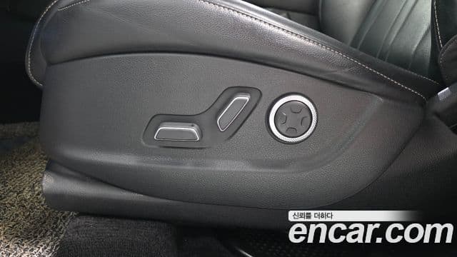 Genesis GV80 2021 — Photo 33/41