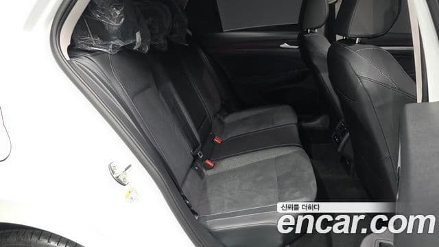 Volkswagen Golf 2026 — Şəkil 12/20