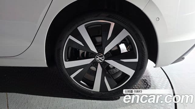 Volkswagen Golf 2026 — Photo 14/37