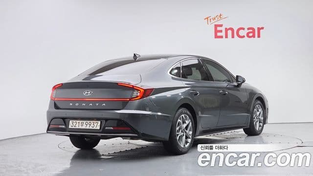 Hyundai Sonata 2022 — ფოტო 2/20