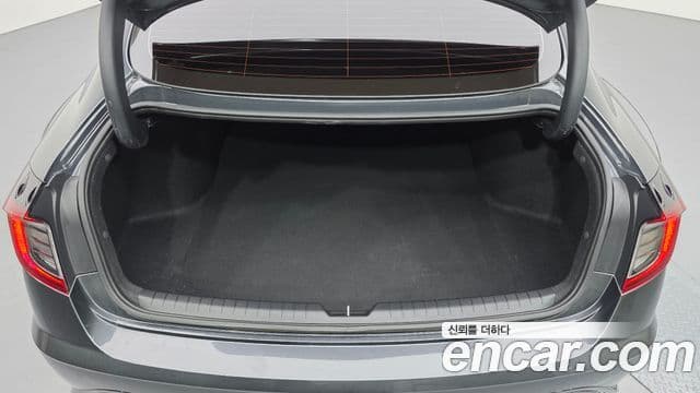 Hyundai Sonata 2022 — ფოტო 20/20