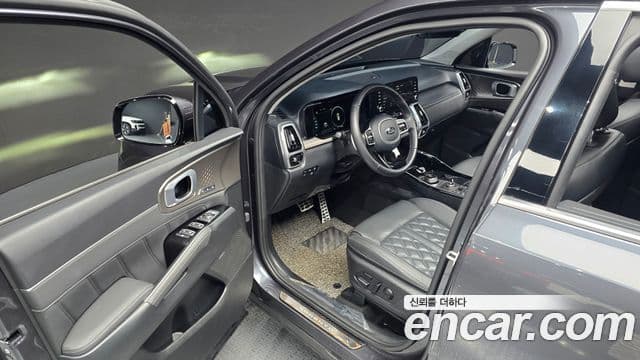 Kia Sorento 2021 — Фото 11/20