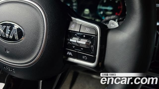 Kia Sorento 2021 — Фото 18/20
