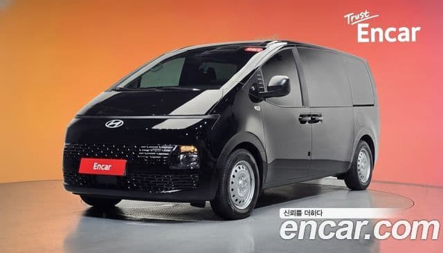 Hyundai Staria 2025 — Şəkil 1/20
