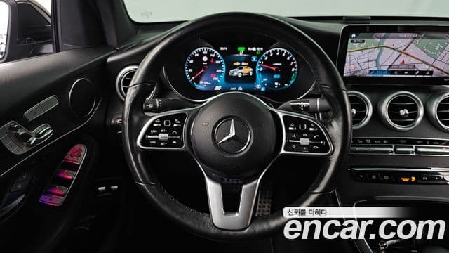 Mercedes-Benz GLC-Class 2021 — ფოტო 13/20