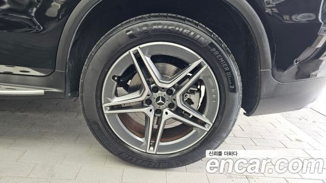 Mercedes-Benz GLC-Class 2021 — Photo 23/35