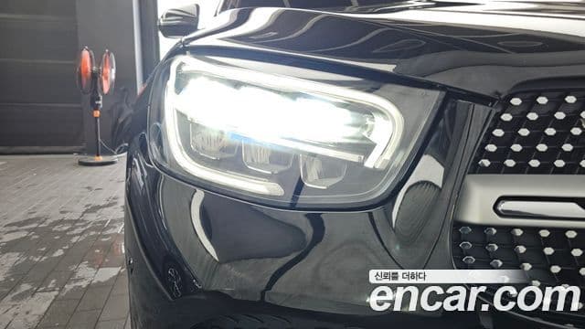 Mercedes-Benz GLC-Class 2021 — Photo 1/35