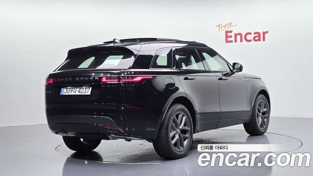 Land Rover Range Rover Velar 2026 — ფოტო 2/20