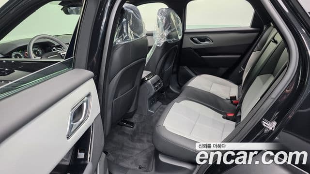 Land Rover Range Rover Velar 2026 — ფოტო 12/20