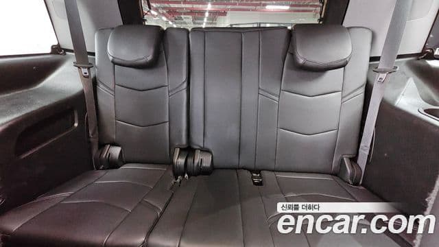 Cadillac Escalade 2019 — Şəkil 13/20