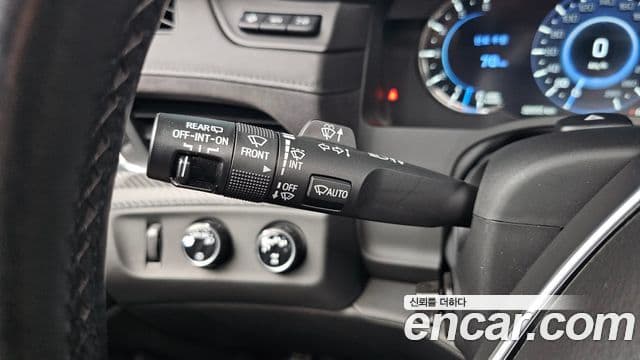 Cadillac Escalade 2019 — Şəkil 18/20