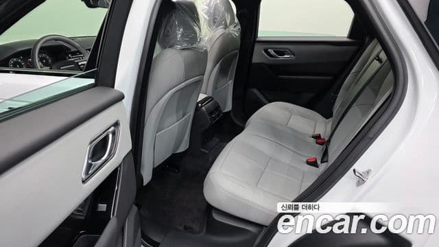 Land Rover Range Rover Velar 2026 — ფოტო 12/20