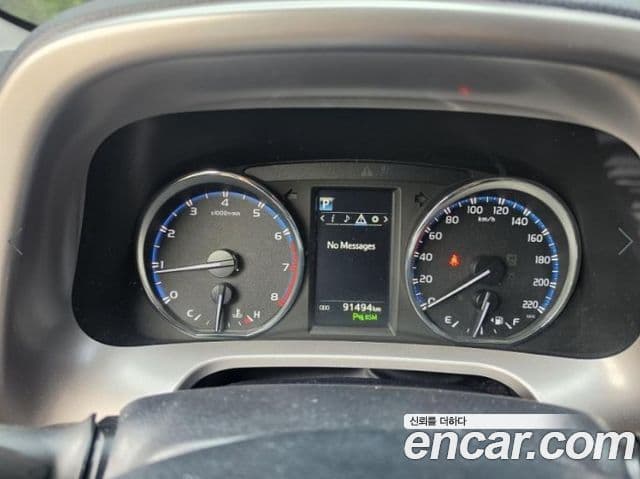 Toyota RAV4 2018 — фото 4 из 15